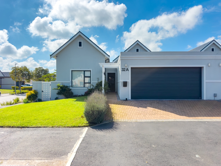 3 Bedroom Property for Sale in Buh Rein Estate Western Cape